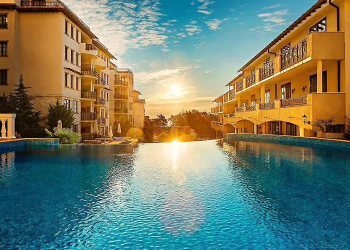 Тhe Cliff Obzor Bay And Holiday Apartments
